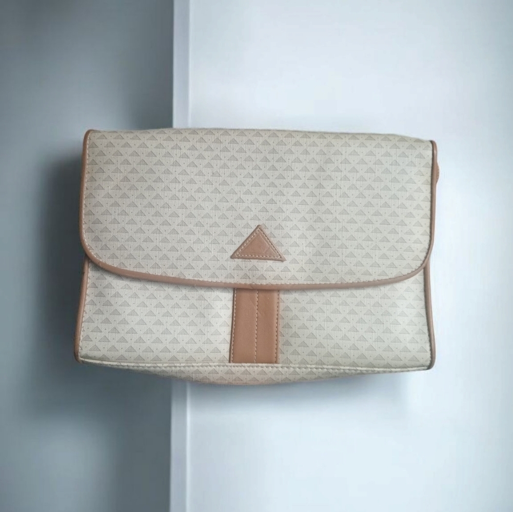 Vintage 1984 Liz Claiborne Tan and Brown Women's Triangle Logo Crossbody Purse